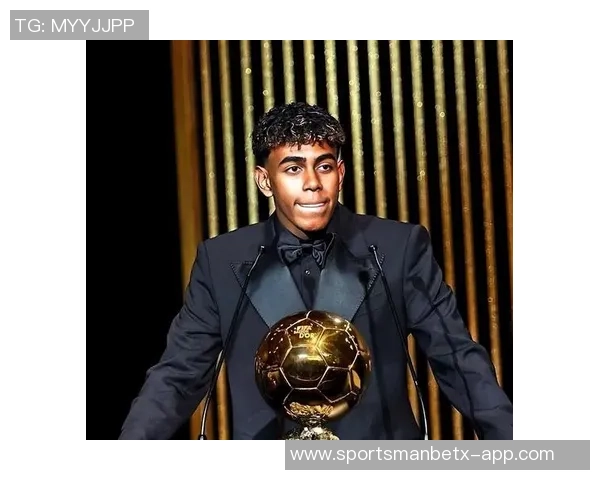 登贝莱荣获世界足球先生双料最佳称号引发热议